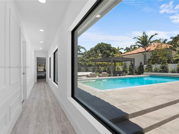 116 W 1st Ct, Miami Beach FL 33139