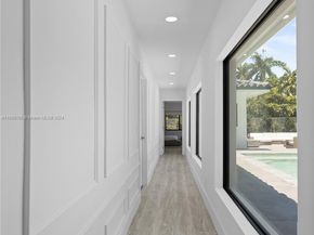 116 W 1st Ct, Miami Beach FL 33139