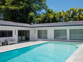 116 W 1st Ct, Miami Beach FL 33139
