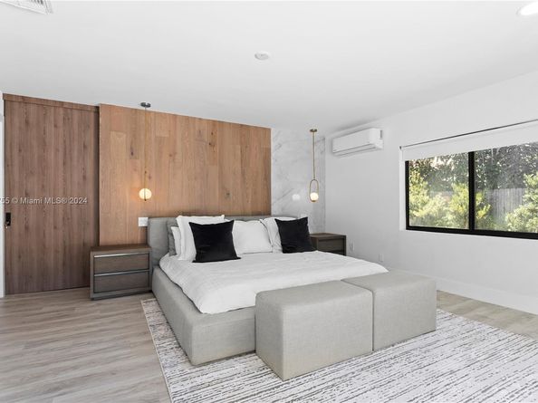 116 W 1st Ct, Miami Beach FL 33139