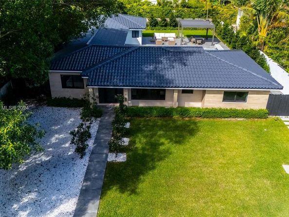 116 W 1st Ct, Miami Beach FL 33139