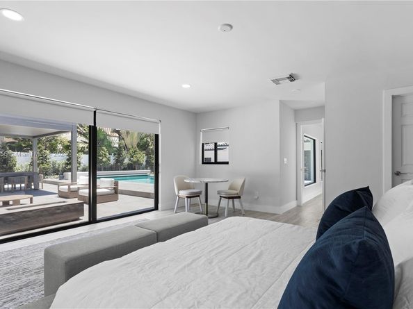 116 W 1st Ct, Miami Beach FL 33139