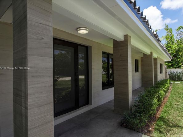 116 W 1st Ct, Miami Beach FL 33139
