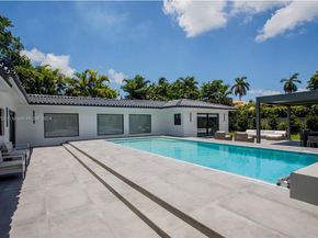116 W 1st Ct, Miami Beach FL 33139