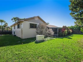 11541 SW 100th St, Miami FL 33176