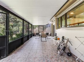 11541 SW 100th St, Miami FL 33176