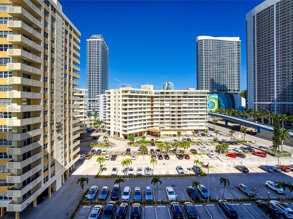 1849 S Ocean Dr 905, Hallandale Beach FL 33009