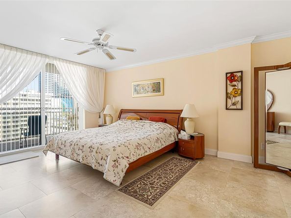 1849 S Ocean Dr 905, Hallandale Beach FL 33009