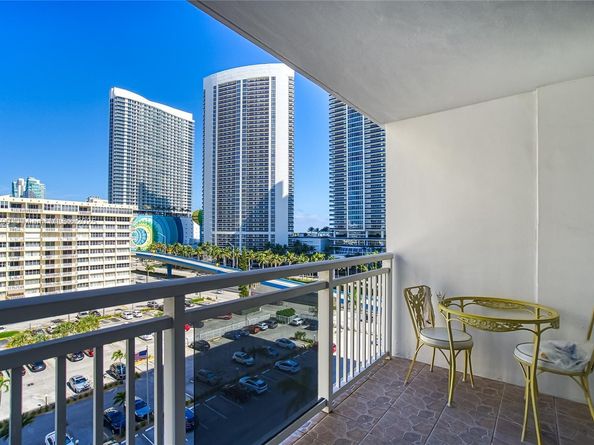 1849 S Ocean Dr 905, Hallandale Beach FL 33009