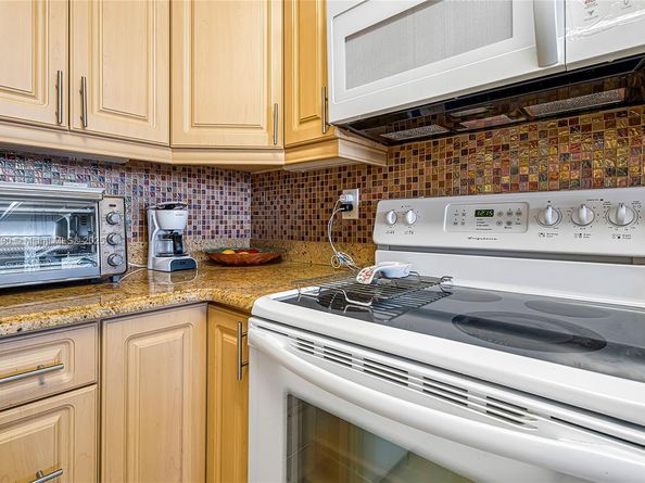 1849 S Ocean Dr 905, Hallandale Beach FL 33009