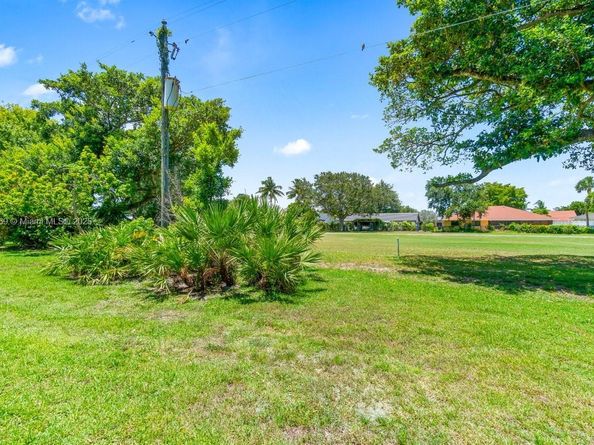 3693 N Arelia Dr N, Delray Beach FL 33445