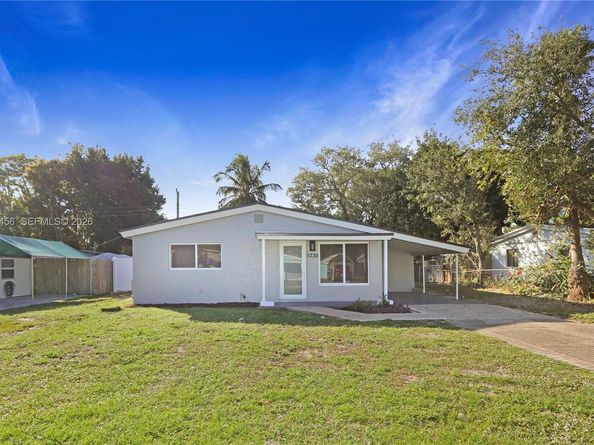 5730 Greene St, Hollywood FL 33021