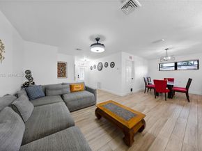 911 N Park Rd, Hollywood FL 33021