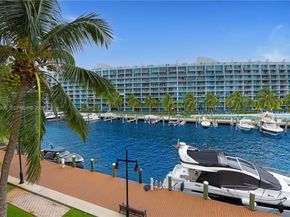 3001 NE 185th St 317, Aventura FL 33180