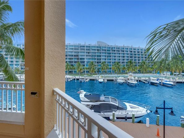 3001 NE 185th St 317, Aventura FL 33180