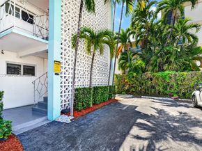 2500 Diana Dr 216, Hallandale Beach FL 33009