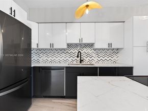 2500 Diana Dr 216, Hallandale Beach FL 33009