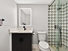 2500 Diana Dr 216, Hallandale Beach FL 33009