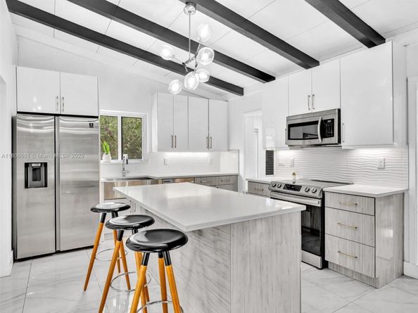 2454 W Nassau Ln, Fort Lauderdale FL 33312