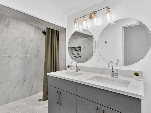 2454 W Nassau Ln, Fort Lauderdale FL 33312