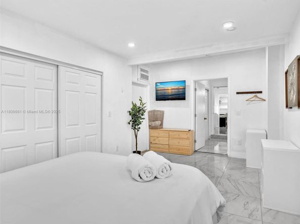 2454 W Nassau Ln, Fort Lauderdale FL 33312