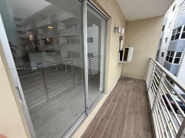 1441 Lincoln Rd 317, Miami Beach FL 33139