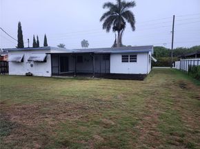 690 NW 19th St, Homestead FL 33030