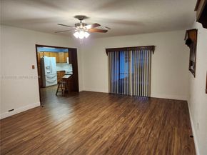 690 NW 19th St, Homestead FL 33030
