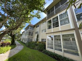 5103 NW 35th St 402, Lauderdale Lakes FL 33319