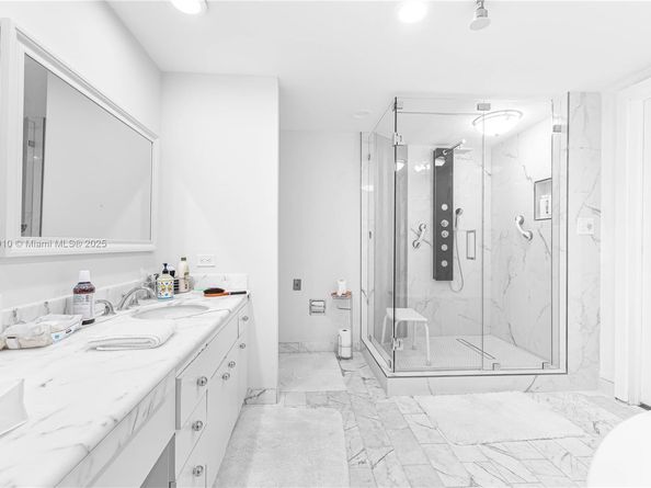 19667 Turnberry Way 3F, Aventura FL 33180