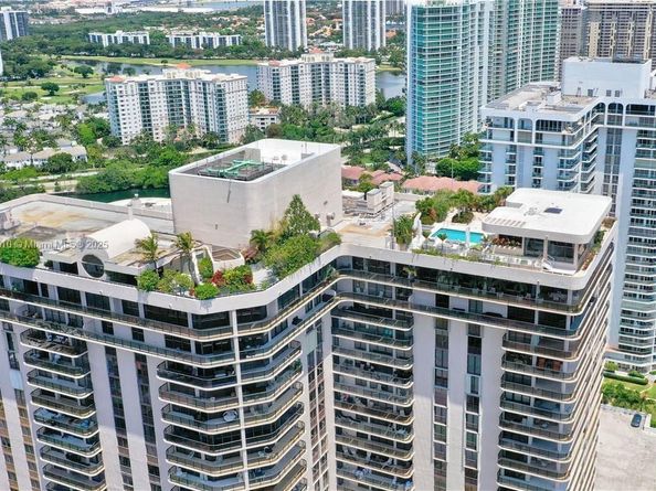 19667 Turnberry Way 3F, Aventura FL 33180