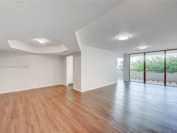 19667 Turnberry Way 3F, Aventura FL 33180