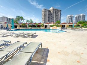 19667 Turnberry Way 3F, Aventura FL 33180