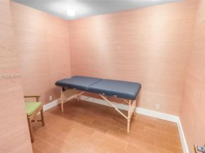 19667 Turnberry Way 3F, Aventura FL 33180