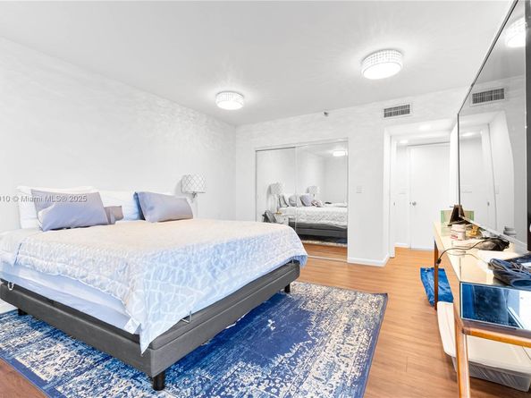 19667 Turnberry Way 3F, Aventura FL 33180