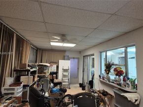 5715 NW 84th Ter, Tamarac FL 33321