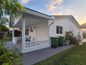 5715 NW 84th Ter, Tamarac FL 33321