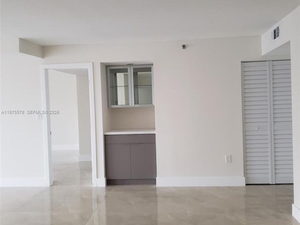 1201 S Ocean Dr 2105S, Hollywood FL 33019