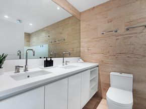 1491 Lincoln Ter 202, Miami Beach FL 33139