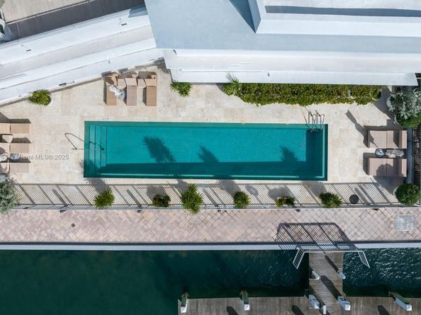 1491 Lincoln Ter 202, Miami Beach FL 33139