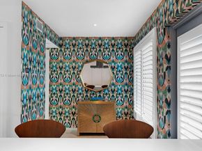 1491 Lincoln Ter 202, Miami Beach FL 33139