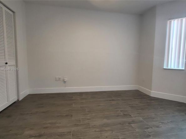 14641 SW 52nd St, Miami FL 33175