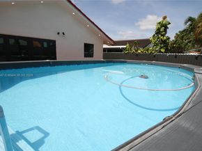 14641 SW 52nd St, Miami FL 33175