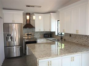 14641 SW 52nd St, Miami FL 33175