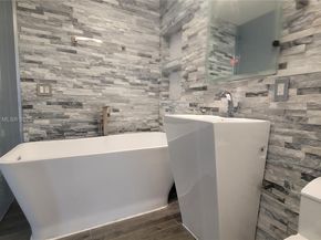 14641 SW 52nd St, Miami FL 33175