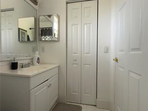 16029 Emerald Cove Rd, Weston FL 33331