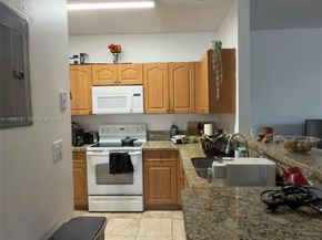 16029 Emerald Cove Rd, Weston FL 33331