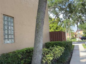 16029 Emerald Cove Rd, Weston FL 33331