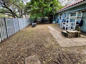 1411 Seagrape Cir, Weston FL 33326