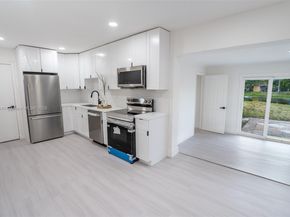 3531 NW 26th St, Lauderdale Lakes FL 33311